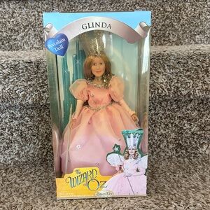 The Wizard of Oz Collectible Box. Brass Key Keepsake.